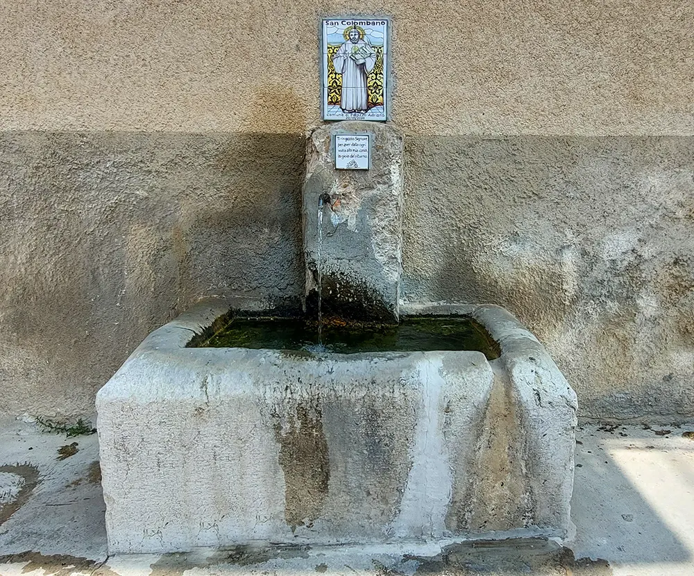 Visit Palazzo Adriano - fontane - via messina