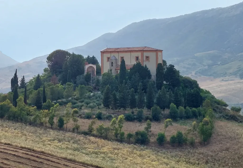 Visit Palazzo Adriano - chiese - Santurario Maria SS delle Grazie